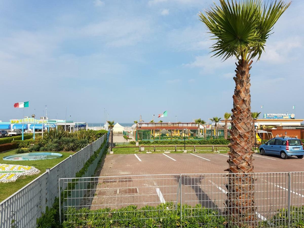 Sottomarina Beach Apartment Exteriör bild
