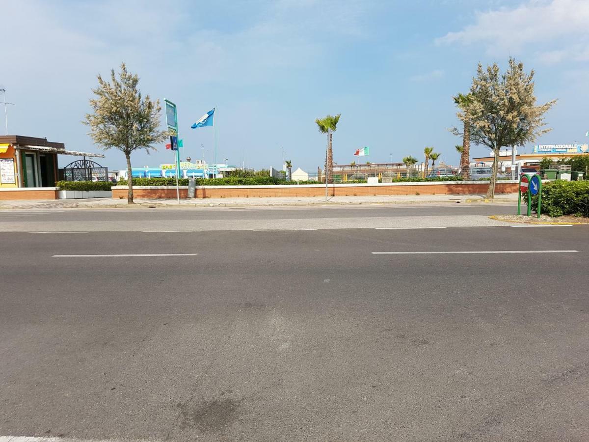 Sottomarina Beach Apartment Exteriör bild
